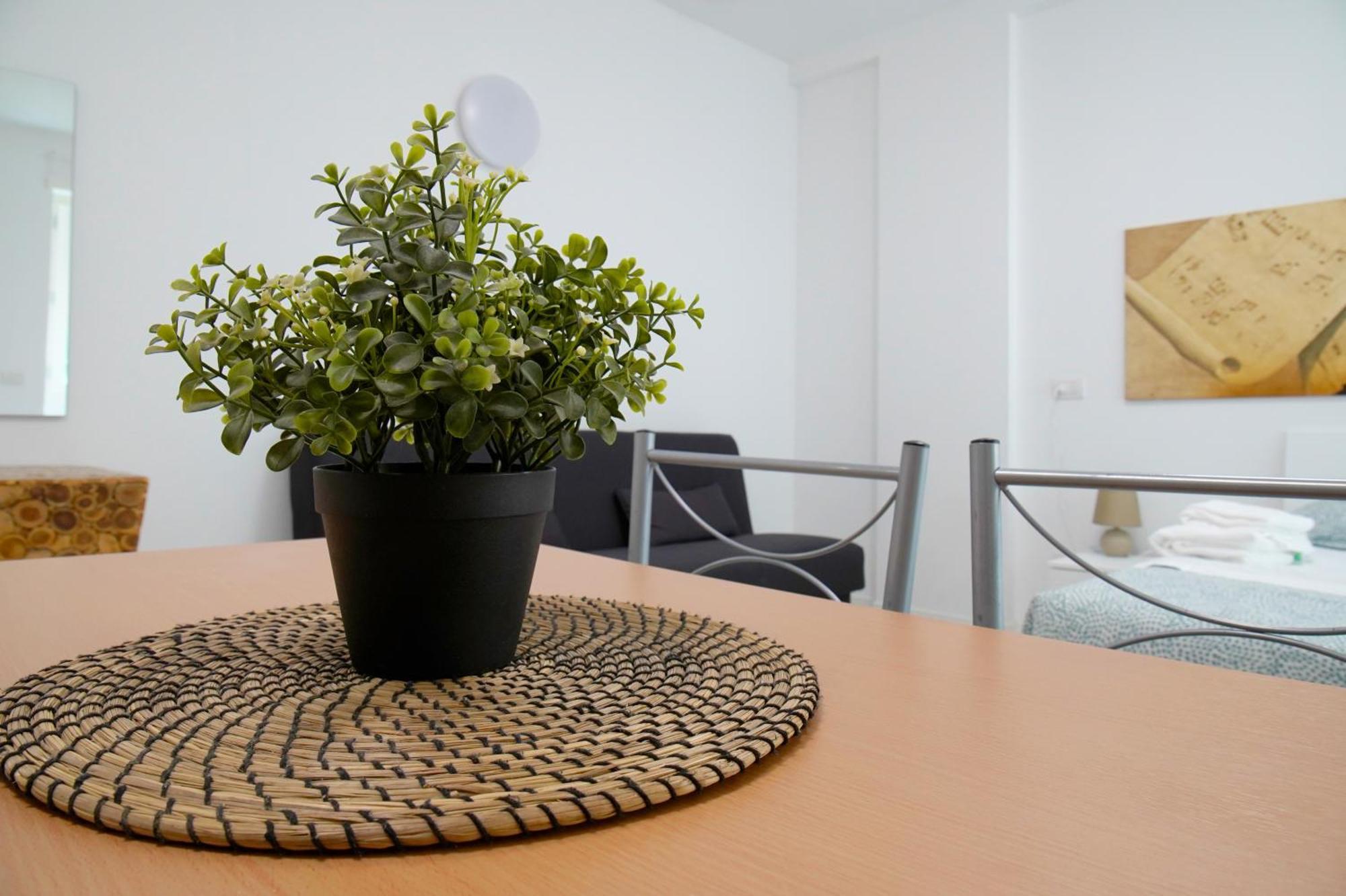 Casa Ideale Tim Appartmanti Moderni Vicina Al Centro Lecco Εξωτερικό φωτογραφία