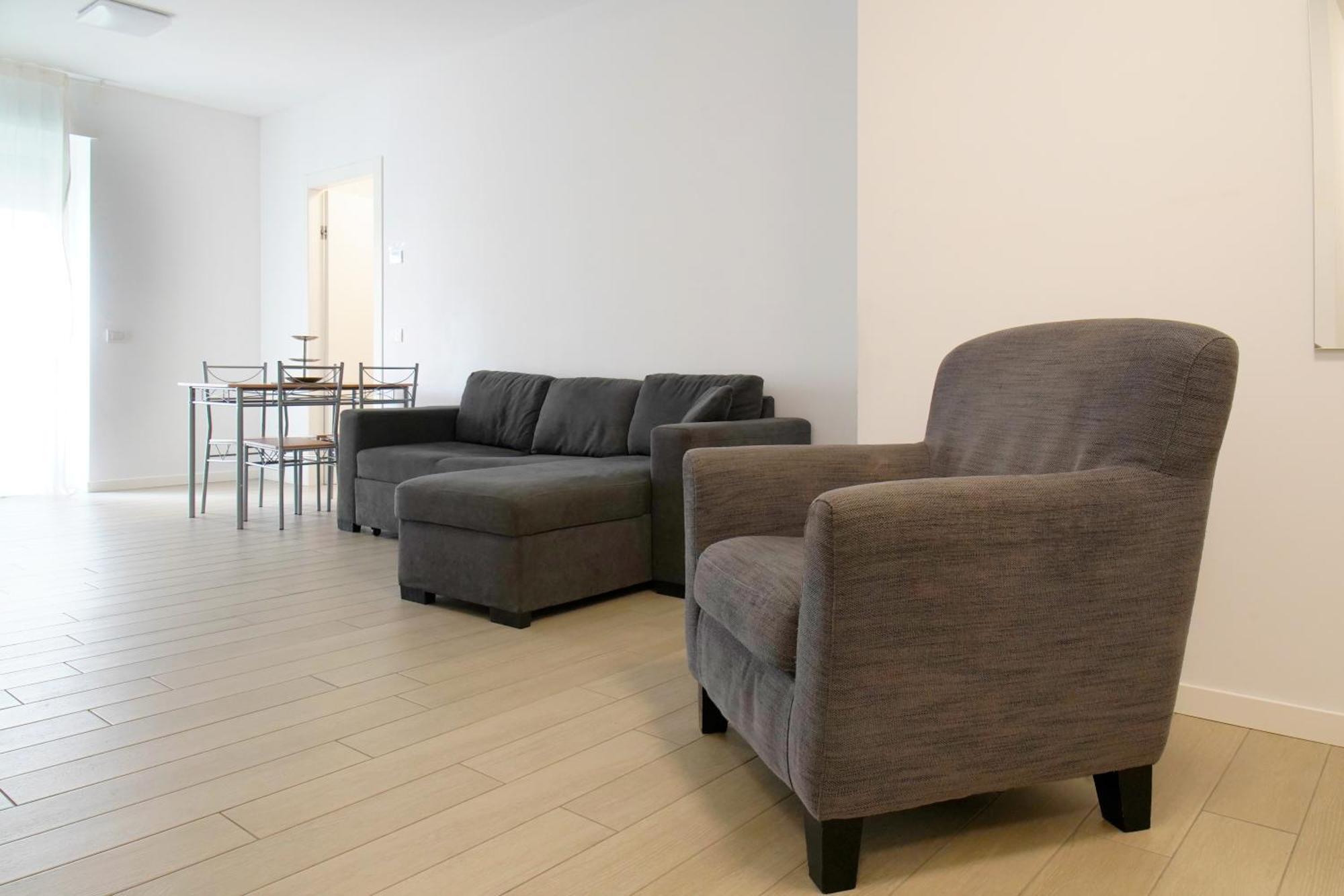 Casa Ideale Tim Appartmanti Moderni Vicina Al Centro Lecco Εξωτερικό φωτογραφία