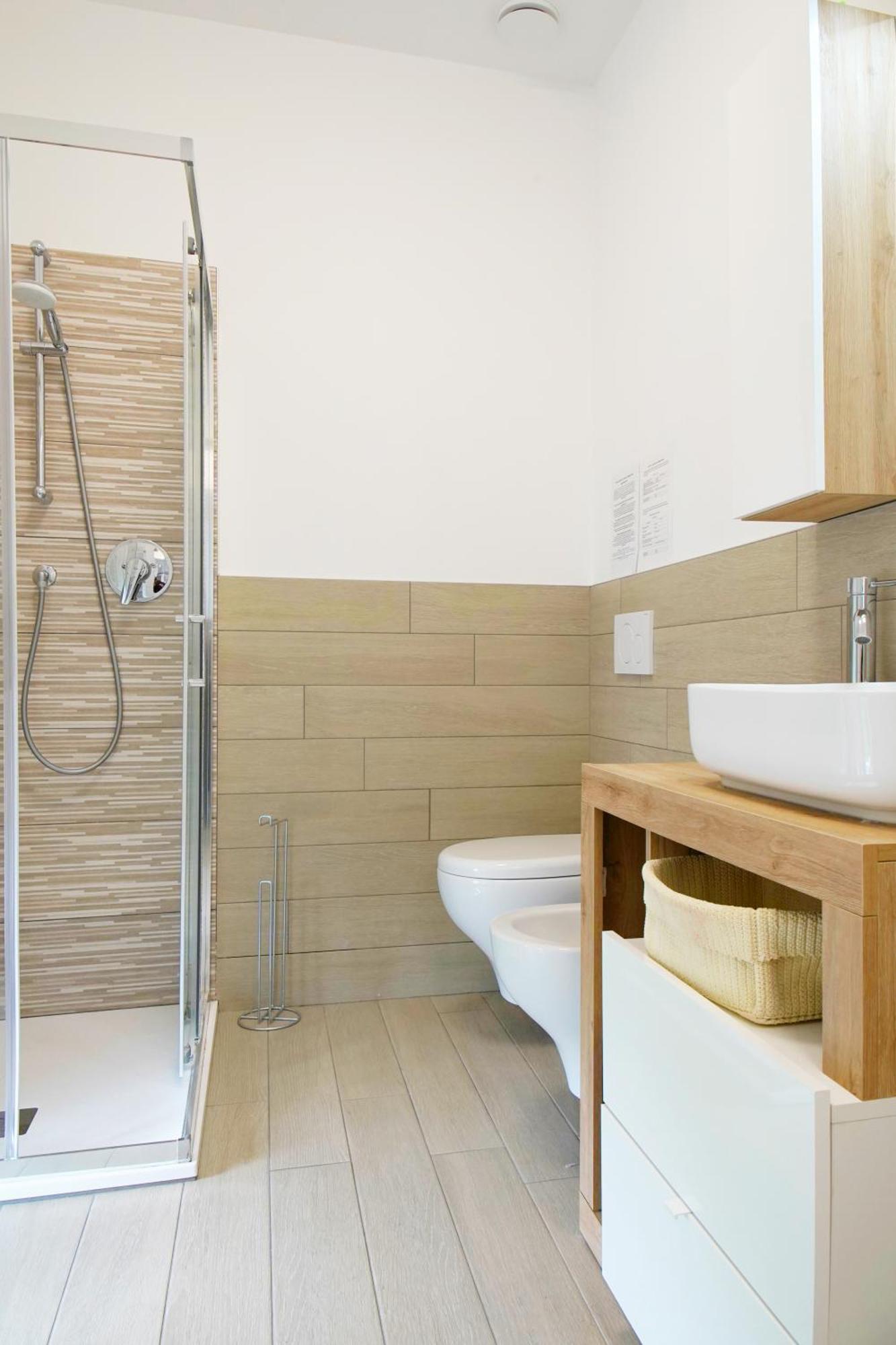 Casa Ideale Tim Appartmanti Moderni Vicina Al Centro Lecco Εξωτερικό φωτογραφία