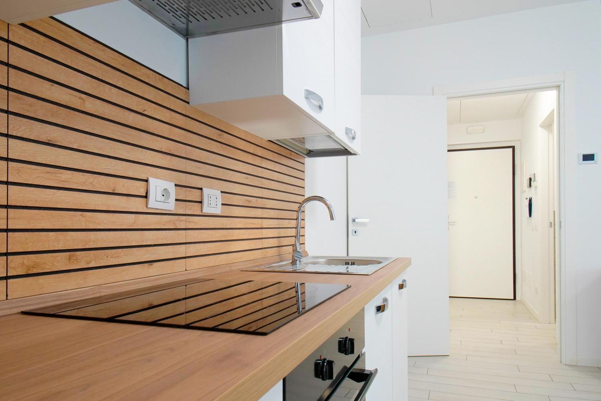 Casa Ideale Tim Appartmanti Moderni Vicina Al Centro Lecco Εξωτερικό φωτογραφία